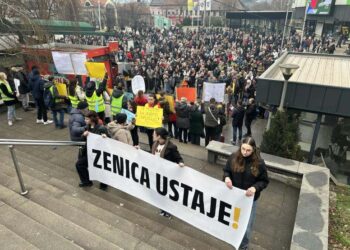 Zenica ustaje, Hoćel’ ta promjena u Sarajevu