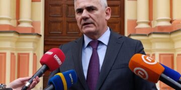 Gradonačelnik Brčkog: Djeca su smještena u hotel, imaju medicinsku podršku