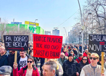 Osmomartovski marševi i protesti širom BiH, u nedjelju novi protesti u Zenici