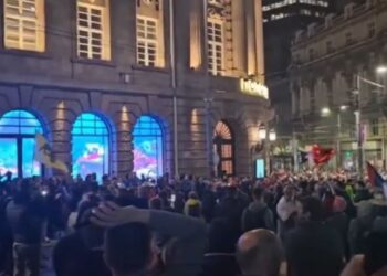 Dačić potvrdio da MUP Srbije posjeduje zvučni top, Vučević traži istragu FBI