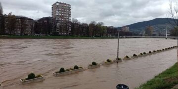 U Zenici loša situacija na terenu, a u Olovu proglašen prvi stepen odbrane