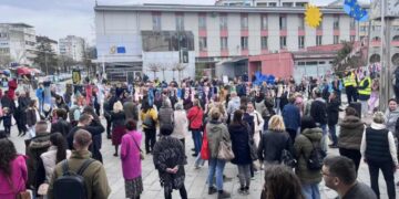 Nekoliko stotina građana Prijedora protestovalo protiv rudnika uglja