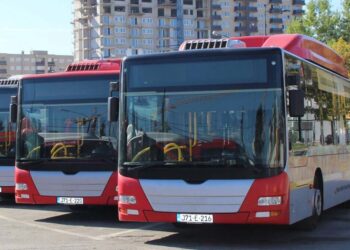 DOK SE GRAS MUČI SA STARIM VOZILIMA: Zašto se poništavaju tenderi za nabavku autobusa u Kantonu Sarajevo?