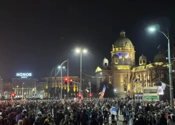 Oglasili se studenti u blokadi nakon prekida protesta: „Ako nije zvučni top, šta je onda to bilo?“