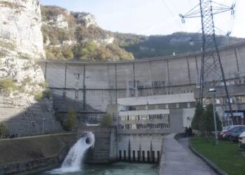 PANDORINA KUTIJA SE OTVORILA: BiH pod prijetnjom arbitraže od 2,2 milijarde KM, radnicima BHANSA-a smanjene plate