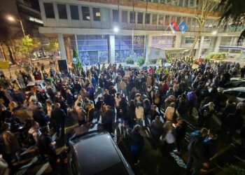 Protest ispred RTS-a: „Nije lijepo lagati“