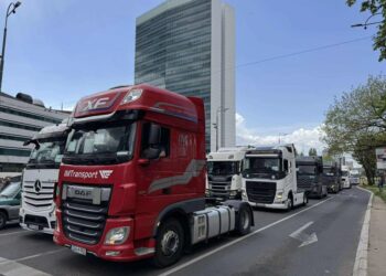 Prevoznici poručili: Ako u petak ne bude dogovora, na put za Prvi maj krenite 27. aprila jer 28. kreće blokada države