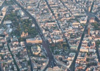 Arhiv javnih skupova: Evo koliko je ljudi bilo na Vučićevom skupu u Beogradu