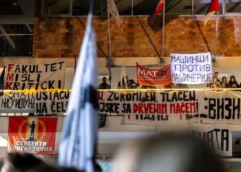 Studenti ih već danima blokiraju, na ekranu se pojavio natpis “RTS zarobljen u getu”