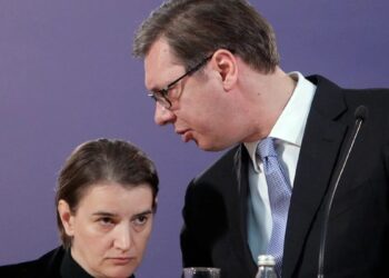 Brnabić optužila studente za terorizam, Vučić pozvao građane na skup 12. aprila