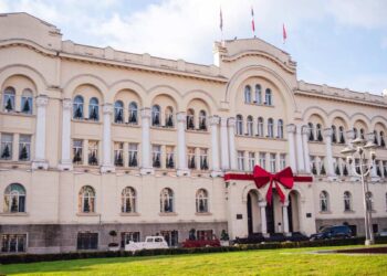 Zbog neisplaćenih subvencija roditelji pred Gradskom upravom Banjaluka