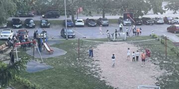 Kada sistem zakaže, građani se organizuju: Roditelji u najvećem banjalučkom naselju preuzeli stvar u svoje ruke i prave bezbjednije igralište