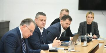 Federacija ubrzano mijenja propise, ide li se ka “dužničkom ropstvu”