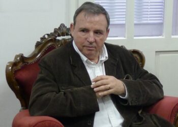 Redatelj Goran Marković pretpostavlja da je dobio otkaz zbog podrške studentskim prosvjedima u Srbiji