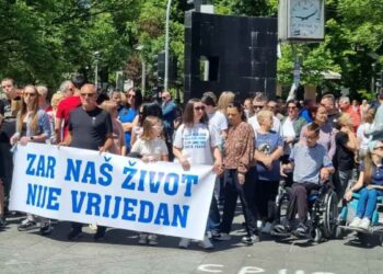 Roditelji djece sa invaliditetom traže izmjene zakona: „Naša borba ne prestaje kad dijete napuni 30 godina“