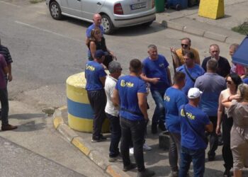 Radnici AD “Grad” Bijeljina stupili u generalni štrajk