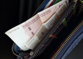 Plata ne pokriva ni pola troškova: RS ili FBiH — gdje je dno dublje?