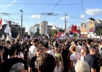 Nove barikade širom Srbije, poziv na masovni štrajk!