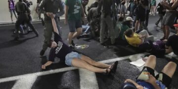 Na antivladinim protestima u Izraelu uhapšeno 25 osoba