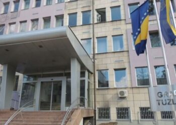 Grad Tuzla i njegova/naša javna preduzeća, ustanove i društva. Kako se troši naš novac? Transparentno ili ne?