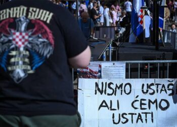 Protest u Zagrebu: “Nismo ustaše, ali ćemo ustati”