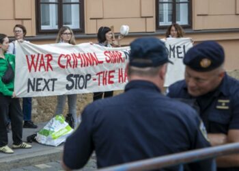 Hrvatska: Prosvjednici izraelskom ministru Sa'aru poručili da nije dobrodošao u Zagreb