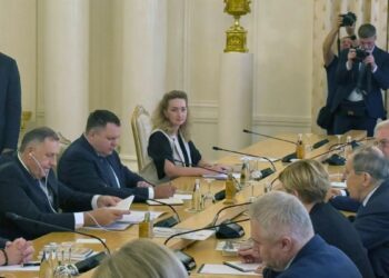 Skupi izleti bez rezultata: Bivši diplomata o Dodikovoj posjeti Rusiji i iluziji međunarodnih putovanja domaćih lidera