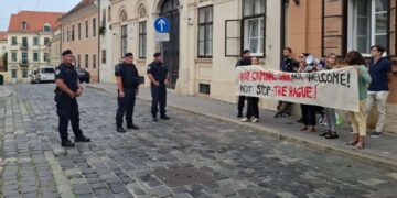 Protesti zbog sastanka sa izrealskim zvaničnikom: “Plenki, Plenki, gdje se kriješ, genocidnu ruku miješ”