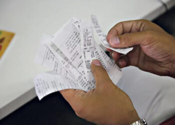 Funkcionerske povlastice: ručkovi bez pokrića, računi bez stida