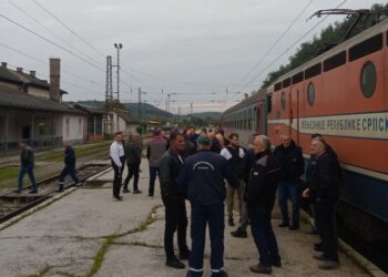 Bez plata nema vožnje – “Meni i kolegama još nije došla poruka iz banke”