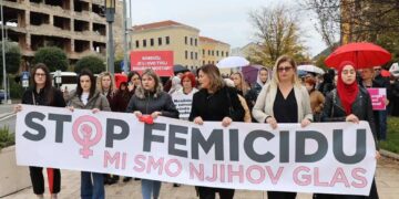 Mostar: Protestna šetnja za Aldinu Jahić i poziv na sistemske mjere protiv femicida
