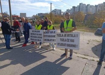 PROTEST U TUZLI – PET DO DVANAEST ILI PET DO KRAJA?