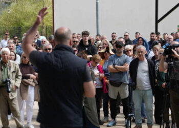 Održan protestni skup u Jezeru protiv prijetnje slivu rijeke Plive, s kojeg je institucijama vlasti poručeno: Pliva je za život a ne za profit! Nećete kopati!