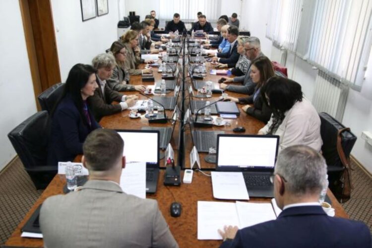 FOTO: Odjeljenje za informisanje Vlade TK