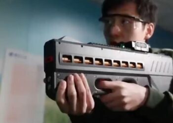 Kina predstavila futuristički pištolj