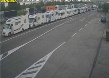 Velike gužve na Izačiću okončane nakon otklanjanja problema sa sistemom