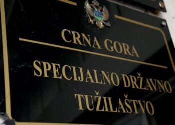 Pet osumnjičenih u bjekstvu nakon istrage o švercu 1,9 tona kokaina!