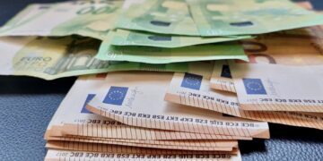 Stanovništvu prijete skuplje transakcije, a privredi krah investicija